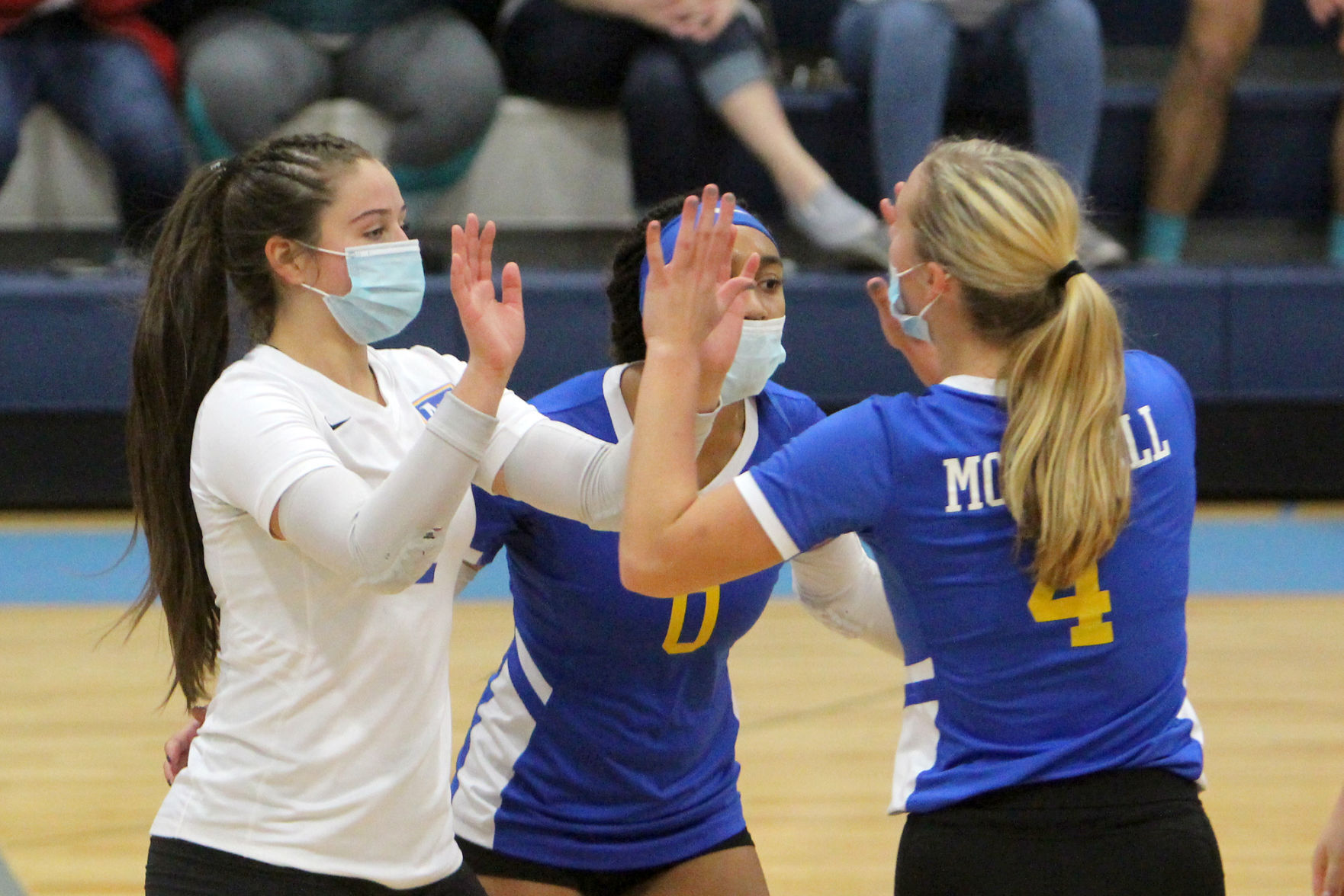 McDonell volleyball vs Catholic Central at Division 4 state championship 11-7-20